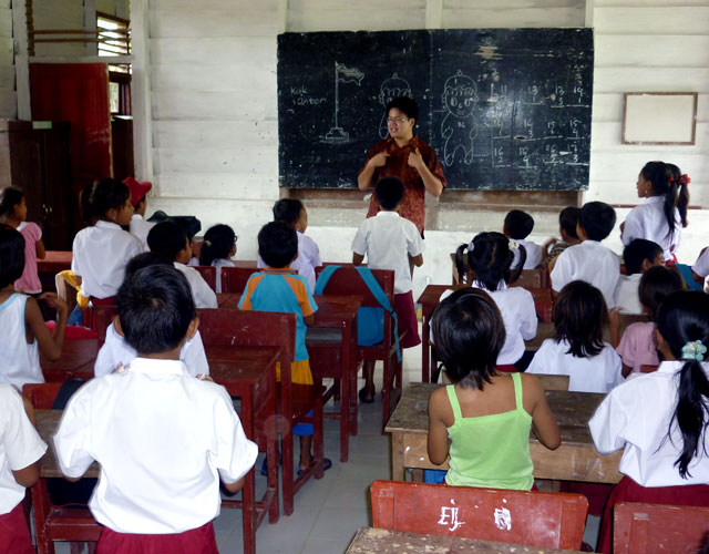 Anton Wardaya Kelas Papua